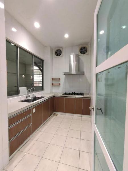 Rumah Berkembar untuk Dijual di Shah Alam (Selangor) - James Teoh - Kitchen - PropertyGuru.com.my