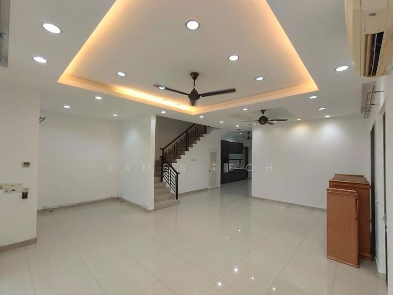 Rumah Berkembar untuk Dijual di Shah Alam (Selangor) - James Teoh - Living Room - PropertyGuru.com.my