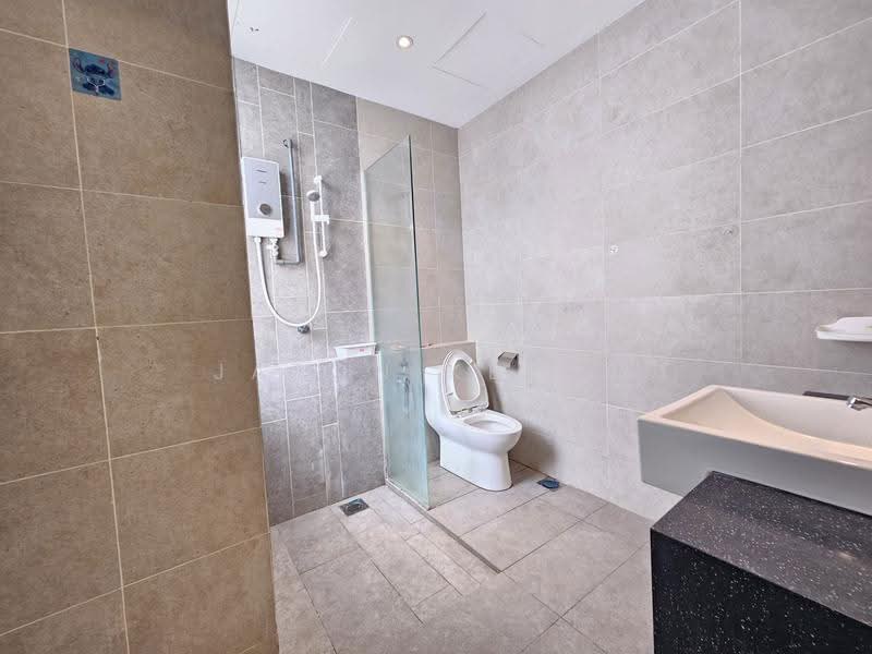 3-storey Terraced House for Sale in Bandar Bukit Puchong 2 (Puchong) - Jason Keong - Bathroom - PropertyGuru.com.my