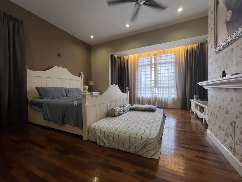Semi-Detached House for Sale in Kemuning Utama Palma (Shah Alam) - Rain Liau - Bedroom - PropertyGuru.com.my