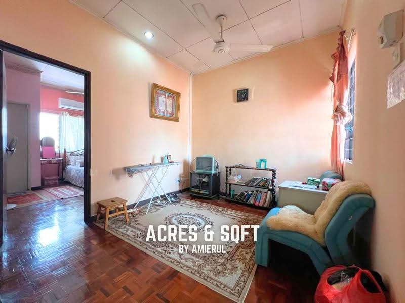 Rumah Teres 2-Tingkat untuk Dijual di Usj 11 (Subang Jaya) - Amierul Hafizie - Living Room - PropertyGuru.com.my