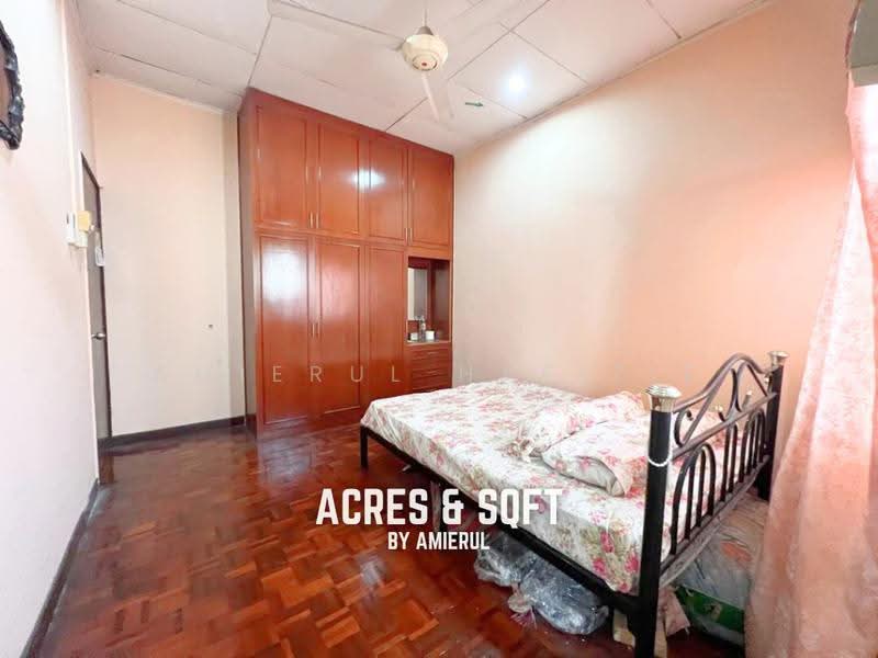 Rumah Teres 2-Tingkat untuk Dijual di Usj 11 (Subang Jaya) - Amierul Hafizie - Bedroom - PropertyGuru.com.my