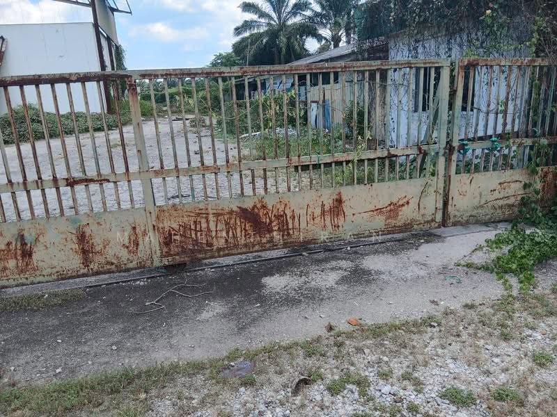 Detached Factory for Sale in Banting (Selangor) - Mahenthiran . - Exterior - PropertyGuru.com.my