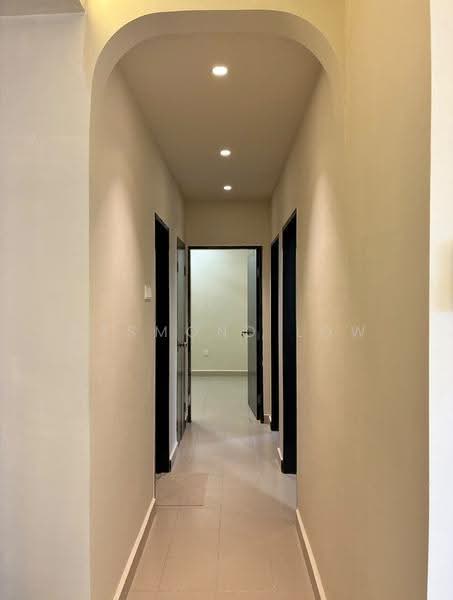 Pangsapuri untuk Disewa di Residensi Akasia Jubilee - Desmond Low - Corridor - PropertyGuru.com.my