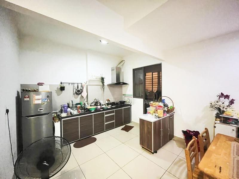 Kondominium untuk Disewa di Skycube - Jerry Tan - Kitchen - PropertyGuru.com.my