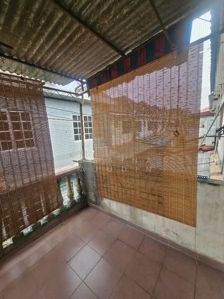 Rumah Teres 2-Tingkat untuk Dijual di Seksyen 24 (Shah Alam) - Zuraina Rajudin - Balcony - PropertyGuru.com.my