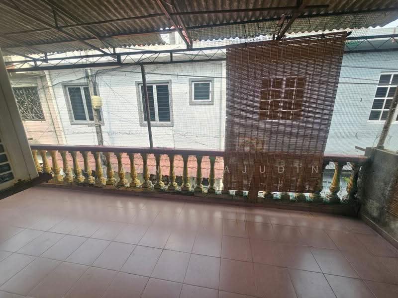 Rumah Teres 2-Tingkat untuk Dijual di Seksyen 24 (Shah Alam) - Zuraina Rajudin - Balcony - PropertyGuru.com.my