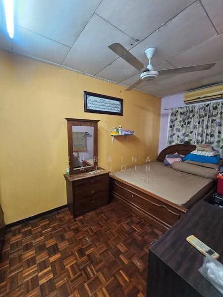 Rumah Teres 2-Tingkat untuk Dijual di Seksyen 24 (Shah Alam) - Zuraina Rajudin - PropertyGuru.com.my