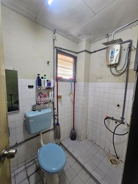 Rumah Teres 2-Tingkat untuk Dijual di Seksyen 24 (Shah Alam) - Zuraina Rajudin - Bathroom - PropertyGuru.com.my