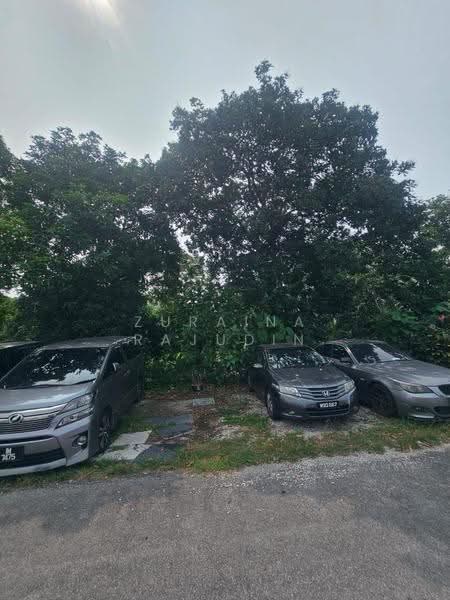 Rumah Teres 2-Tingkat untuk Dijual di Seksyen 24 (Shah Alam) - Zuraina Rajudin - Exterior - PropertyGuru.com.my