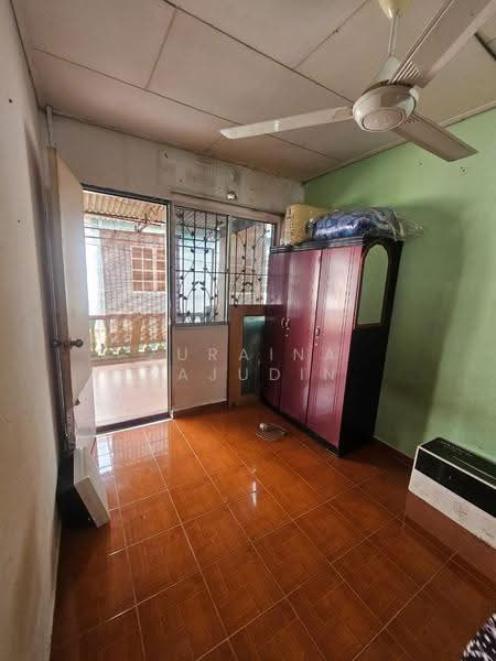 Rumah Teres 2-Tingkat untuk Dijual di Seksyen 24 (Shah Alam) - Zuraina Rajudin - Bedroom - PropertyGuru.com.my