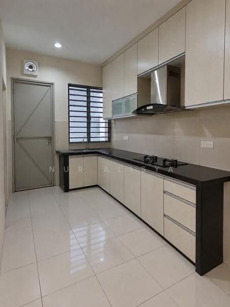 Semi-Detached House for Rent in Bandar Tasek Mutiara (Simpang Ampat) - Nur Alisya - Kitchen - PropertyGuru.com.my