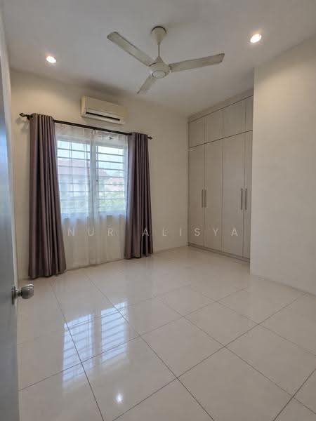 Semi-Detached House for Rent in Bandar Tasek Mutiara (Simpang Ampat) - Nur Alisya - Bedroom - PropertyGuru.com.my
