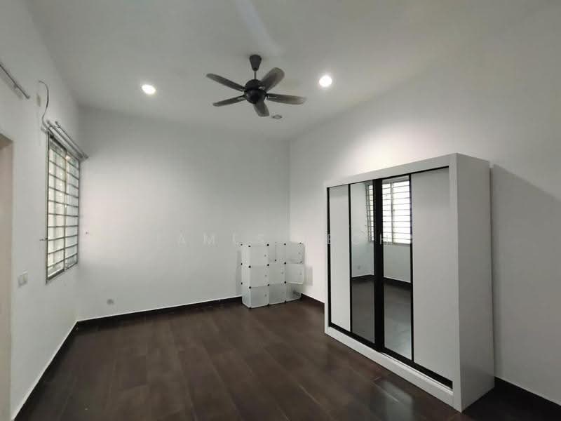 Rumah Berkembar untuk Dijual di Shah Alam (Selangor) - James Teoh - Bedroom - PropertyGuru.com.my
