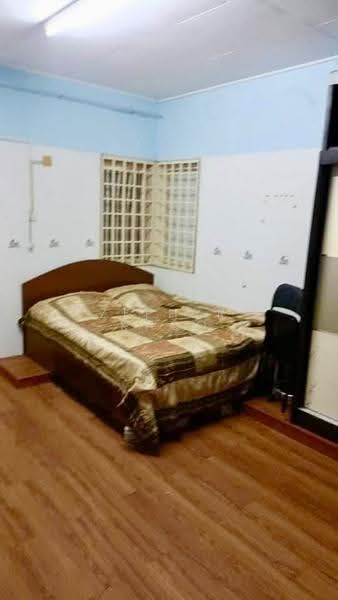 Commercial Semi-D for Rent in Taman Bukit Tiram (Ulu Tiram) - Zephyr Khoo - Bedroom - PropertyGuru.com.my