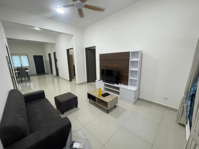 Rumah Bandar untuk Disewa di Bandar Baru Sungai Long (Kajang) - Leo Lim - Living Room - PropertyGuru.com.my