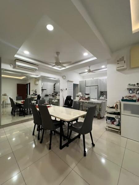 Condominium for Rent at Marinox Sky Villas - Ivy Yeoh - Dining Room - PropertyGuru.com.my
