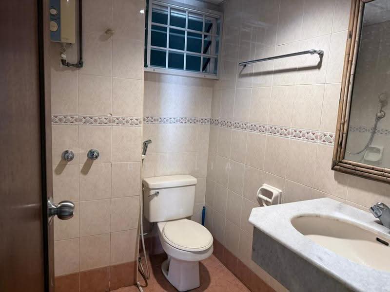 Condominium for Rent at Gurney Park Condominium - Ben Liau - Bathroom - PropertyGuru.com.my