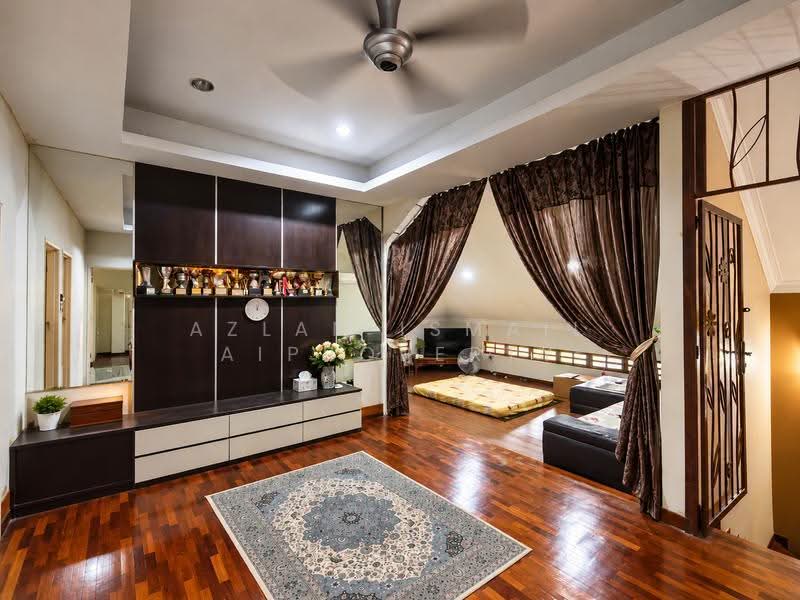 Rumah Banglo untuk Dijual di Bandar Putra Kulai (Kulai) - Azlan Ismail aiproperty - Living Room - PropertyGuru.com.my
