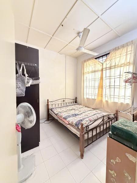 1.5-storey Terraced House for Sale in Taman Setia Indah (Tebrau) - Iden Tan - Bedroom - PropertyGuru.com.my