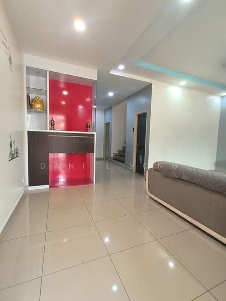 Rumah Teres 2-Tingkat untuk Disewa di Taman Seri Austin (Tebrau) - Daniel Yong - Living Room - PropertyGuru.com.my