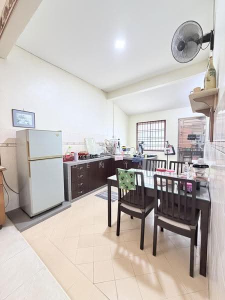 Rumah Teres 1-Tingkat untuk Dijual di Taman Setia Indah (Tebrau) - Iden Tan - Kitchen - PropertyGuru.com.my