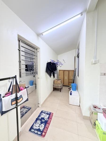 Rumah Teres 1-Tingkat untuk Dijual di Taman Setia Indah (Tebrau) - Iden Tan - Corridor - PropertyGuru.com.my
