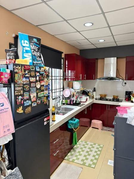 Rumah Teres 2-Tingkat untuk Dijual di Damansara Damai (Selangor) - Abdul Qadir - Kitchen - PropertyGuru.com.my