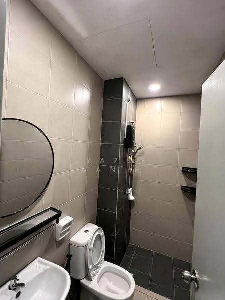 Kediaman Servis untuk Disewa di SkyLake Residence - Syazue Wanie - Bathroom - PropertyGuru.com.my