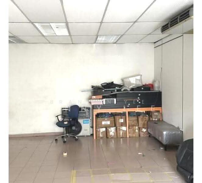 Shop for Rent in Pusat Perdagangan Seri Kembangan (Seri Kembangan) - Brandon Yee - Interior - PropertyGuru.com.my