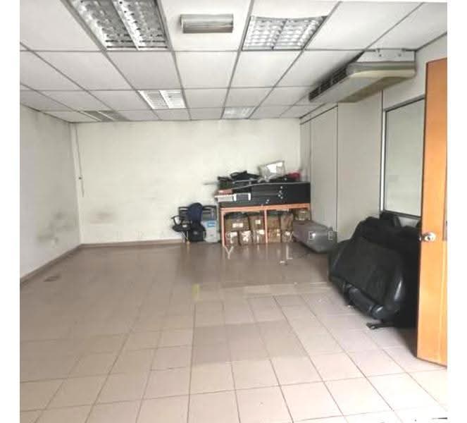 Shop for Rent in Pusat Perdagangan Seri Kembangan (Seri Kembangan) - Brandon Yee - Interior - PropertyGuru.com.my