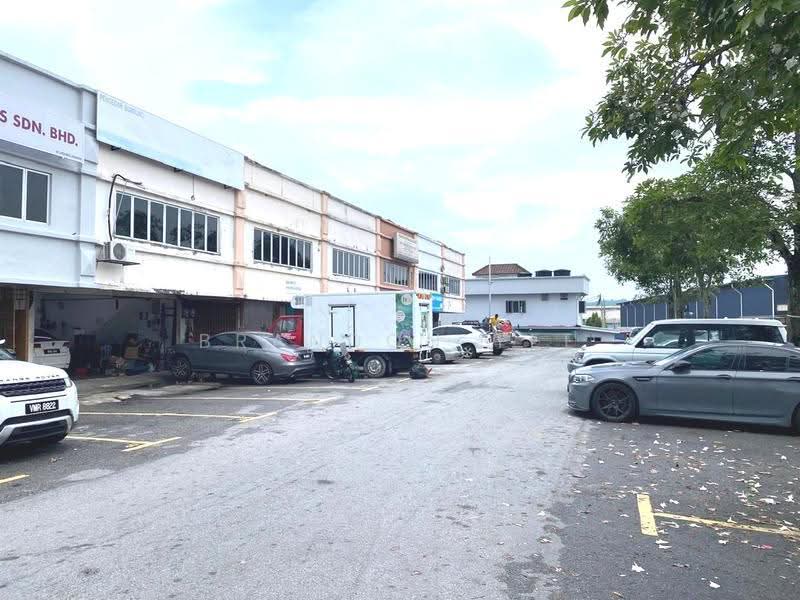 Shop for Rent in Pusat Perdagangan Seri Kembangan (Seri Kembangan) - Brandon Yee - Exterior - PropertyGuru.com.my
