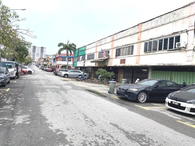 Shop for Rent in Pusat Perdagangan Seri Kembangan (Seri Kembangan) - Brandon Yee - PropertyGuru.com.my