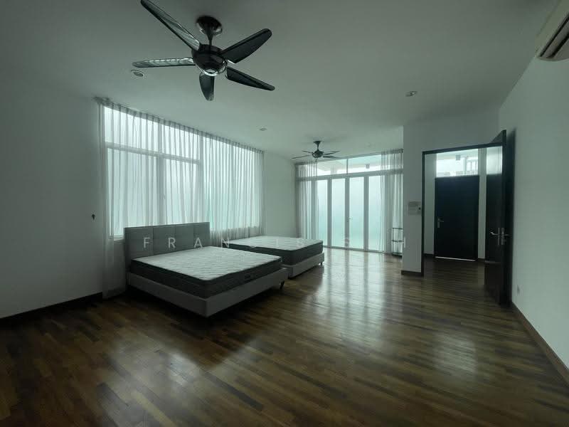 Rumah Berkembar untuk Dijual di Taman Damai Utama (Bandar Kinrara) - Francis Soh - Bedroom - PropertyGuru.com.my