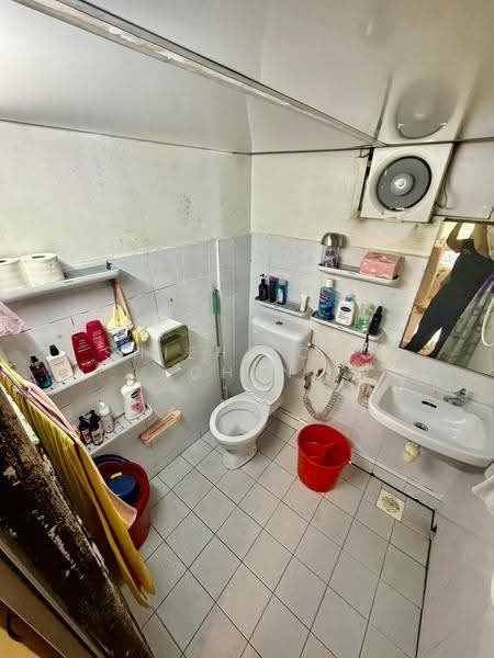 Rumah Teres untuk Dijual di Johor Bahru (Johor) - Shieh Long Chen - Bathroom - PropertyGuru.com.my