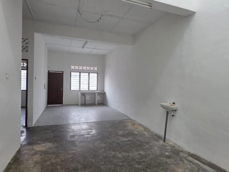Rumah Teres 1-Tingkat untuk Dijual di Taman Nesa (Port Dickson) - RAIS . - PropertyGuru.com.my