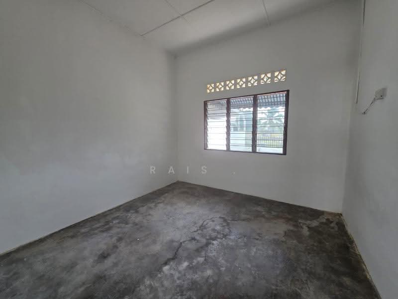 Rumah Teres 1-Tingkat untuk Dijual di Taman Nesa (Port Dickson) - RAIS . - PropertyGuru.com.my