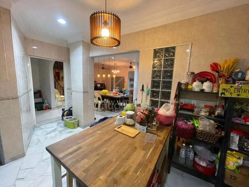 Rumah Teres 2-Tingkat untuk Dijual di Taman Maluri (Cheras) - Angie Wong - Kitchen - PropertyGuru.com.my