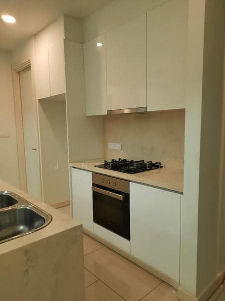 Kondominium untuk Dijual di One Central Park - Janet Teh - Kitchen - PropertyGuru.com.my
