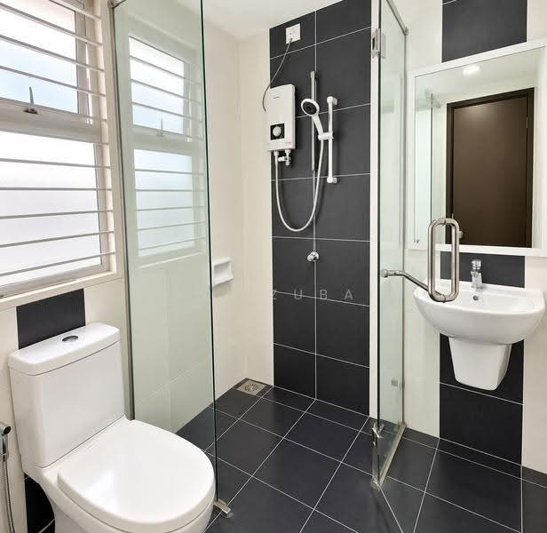 Terraced House for Sale in Denai Alam (Shah Alam) - Zalina Zubaidi - Bathroom - PropertyGuru.com.my