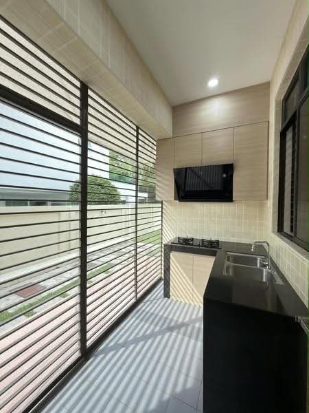 Rumah Banglo untuk Disewa di Bukit Kesenangan (Johor Bahru) - Chang Wan Chin - Kitchen - PropertyGuru.com.my