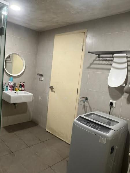 Service Residence for Rent at Solstice @ Pan'gaea - Vin Mukdawichit - Bathroom - PropertyGuru.com.my