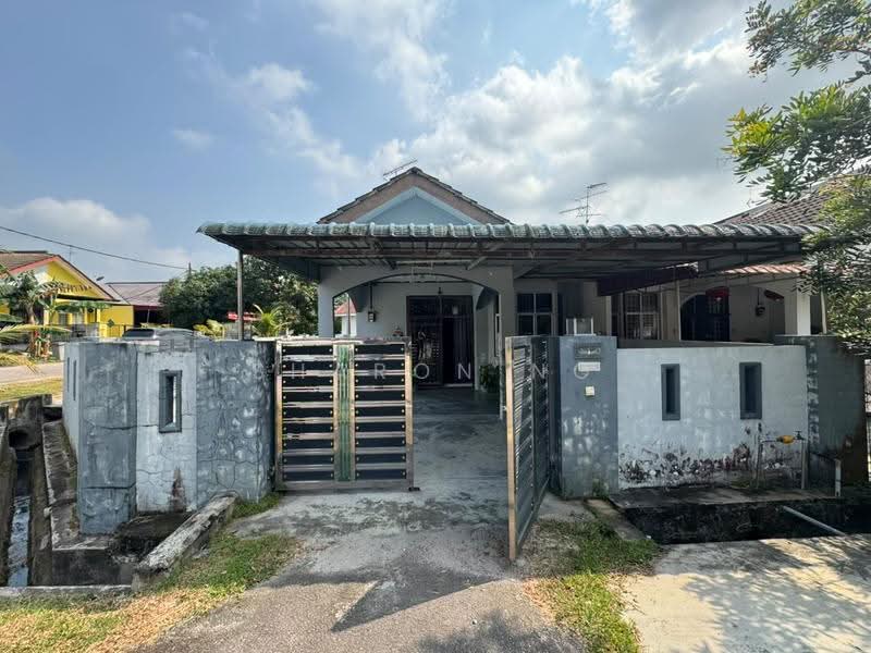 1-storey Terraced House for Sale in Kangkar Pulai (Skudai) - Sharon Ng - Exterior - PropertyGuru.com.my