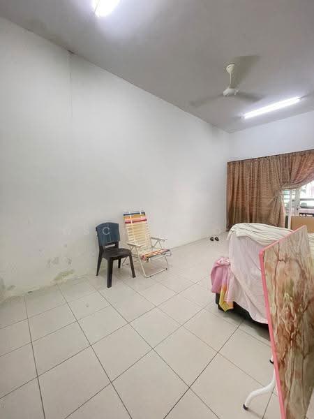 1-storey Terraced House for Sale in Chemor (Perak) - Oscar Teoh - Living Room - PropertyGuru.com.my