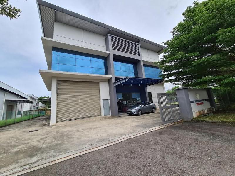 Detached Factory for Rent in Indahpura Industrial Park (Kulai) - Stella Sit - Exterior - PropertyGuru.com.my
