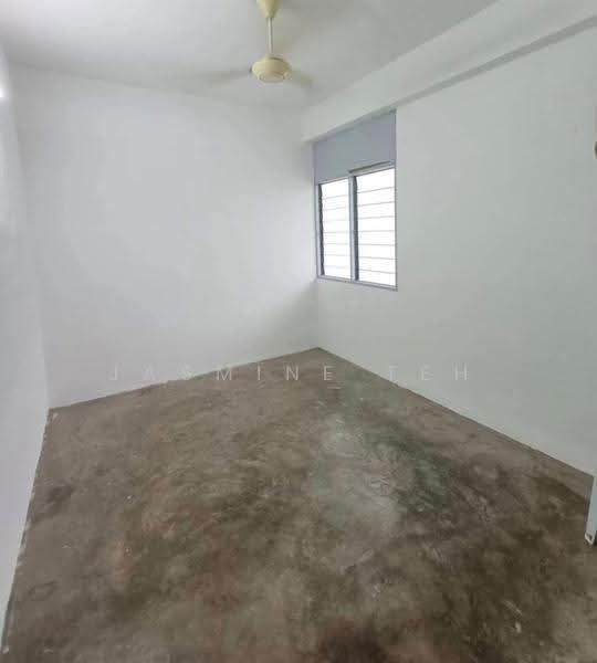 Flat for Sale at Taman Sri Setia - Jasmine Teh - Interior - PropertyGuru.com.my