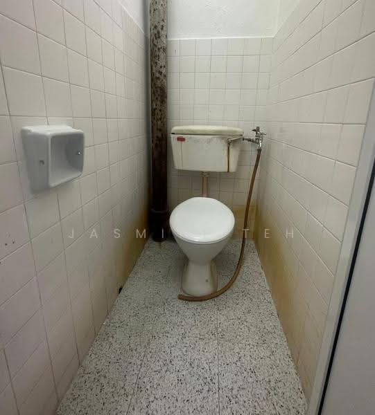 Flat for Sale at Taman Sri Setia - Jasmine Teh - Bathroom - PropertyGuru.com.my
