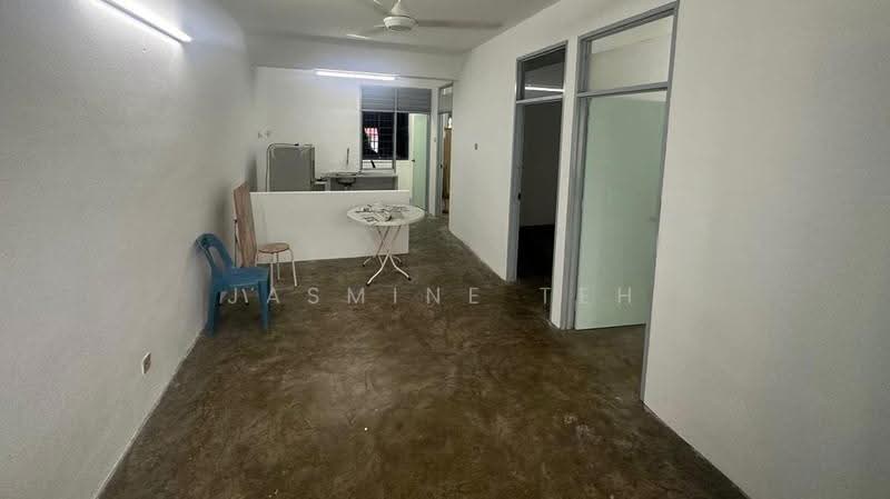 Flat for Sale at Taman Sri Setia - Jasmine Teh - Kitchen - PropertyGuru.com.my