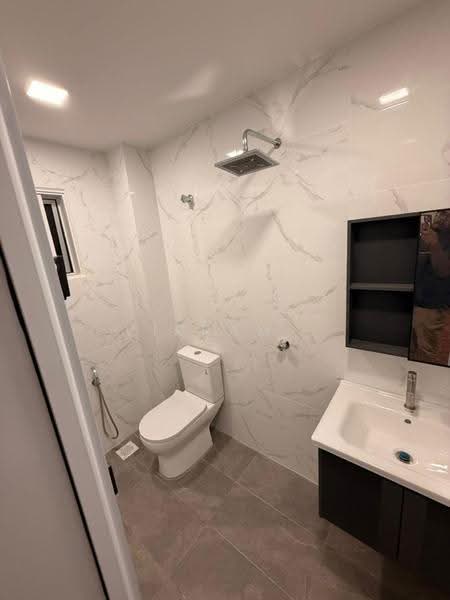 Semi-Detached House for Rent in Bandar Country Homes (Rawang) - Vikram . - Bathroom - PropertyGuru.com.my