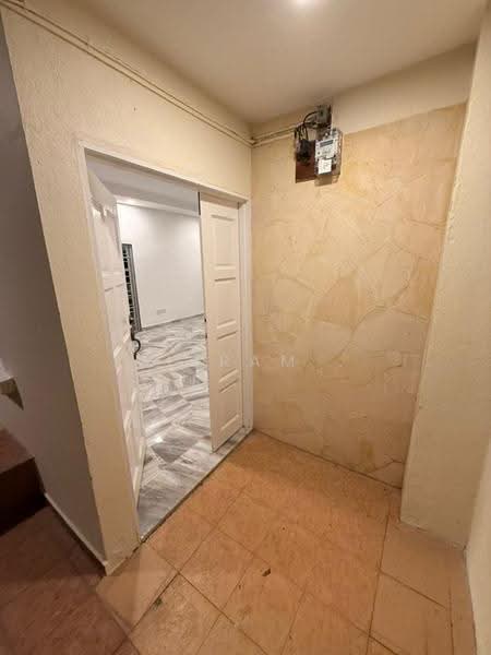 Semi-Detached House for Rent in Bandar Country Homes (Rawang) - Vikram . - Interior - PropertyGuru.com.my